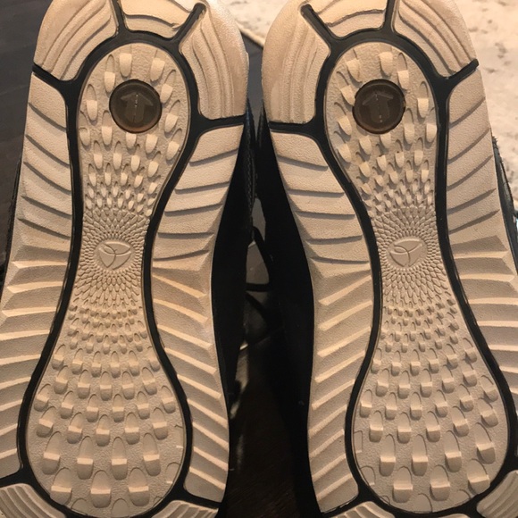 Burton Women’s Freestyle Snowboard boots - Picture 6 of 8